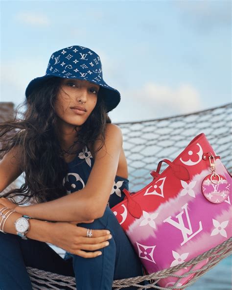 lv summer escape 2020|Louis Vuitton Escale Summer 2020 Bag Collection.